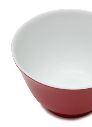 Detail View - Click To Enlarge - NON SANS RAISON - Bath Of Colour Large Coupe Bowl — Red