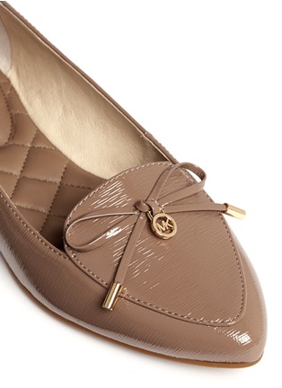 Detail View - Click To Enlarge - MICHAEL KORS - 'Nancy' bow textured patent leather flats