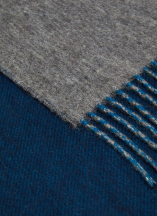 Detail View - Click To Enlarge - JOHNSTONS OF ELGIN - Reversible Cashmere Wool Scarf