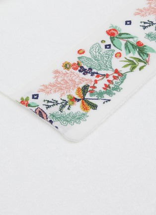 Detail View - Click To Enlarge - YVES DELORME - Jardins Bath Sheet