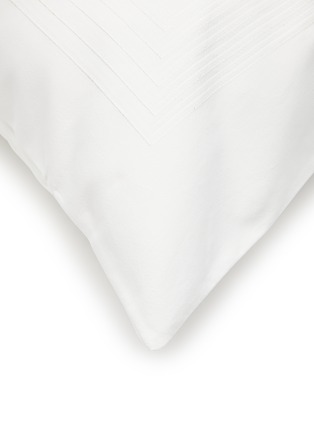 Detail View - Click To Enlarge - CELSO DE LEMOS - Exquise Pillow Case Set of 2 — Ivory