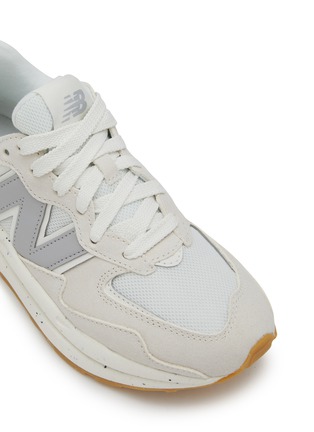 Detail View - Click To Enlarge - NEW BALANCE - 57/40 Mesh Suede Sneakers