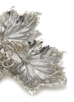 Detail View - Click To Enlarge - BUCCELLATI - Nature 5 Vine Leaves Medium Sterling Silver Centrepiece