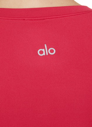  - ALO YOGA - Alosoft Fitness T-shirt