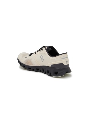  - ON - Cloud X 3 Sneakers