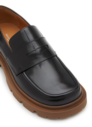 Detail View - Click To Enlarge - MAISON MARGIELA - Contrast Chunky Sole Leather Loafers