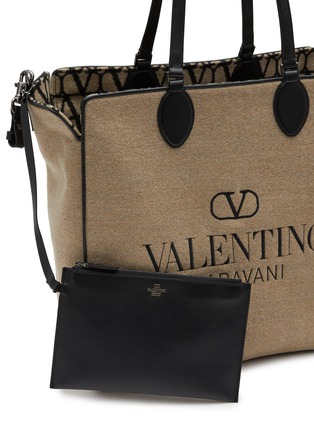  - VALENTINO GARAVANI - Toile Iconographe Wool Shopping Bag