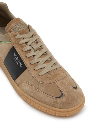 Detail View - Click To Enlarge - VALENTINO GARAVANI - Highline Leather Low Top Sneakers