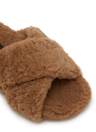 Detail View - Click To Enlarge - YVES SALOMON - Merinos Crisscross Fur Slide
