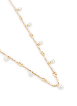 Detail View - Click To Enlarge - VALENTINO GARAVANI - VLogo Signature Pearl Brass Necklace