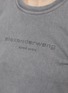  - ALEXANDER WANG - Embossed Logo Cotton Cropped T-Shirt