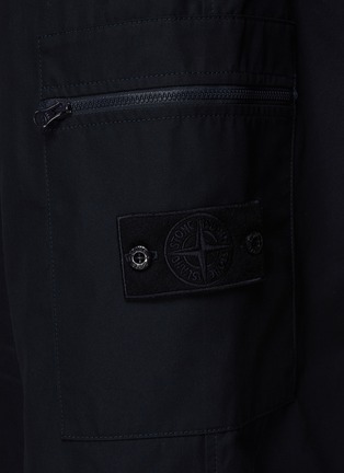  - STONE ISLAND - Logo Badge Cotton Cargo Pants