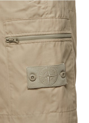  - STONE ISLAND - Logo Badge Cotton Cargo Shorts