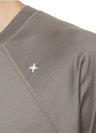  - STONE ISLAND - Stellina Embroidered Star Crewneck Raglan T-Shirt