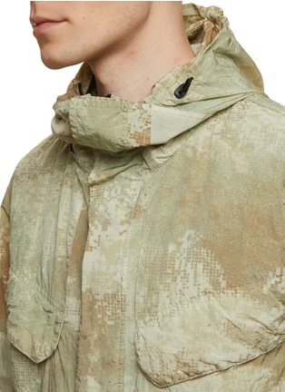 Detail View - Click To Enlarge - STONE ISLAND - Dissolving Grid Camo Jacket