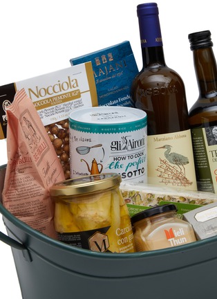 Detail View - Click To Enlarge - MERCATO GOURMET BY GIANDO - Mercato 2023 Christmas Hamper — Medium