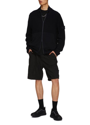 Figure View - Click To Enlarge - STONE ISLAND - Elasticated Waistband Cargo Shorts