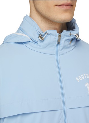 Detail View - Click To Enlarge - SOUTHCAPE - Mock Neck Zip Up Packable Hood Anorak Jacket