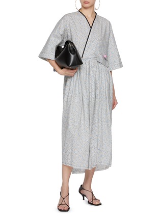 Figure View - Click To Enlarge - NACKIYÉ - Oversized Cross Front Pocket Cotton Dress