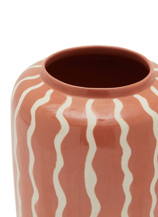 Detail View - Click To Enlarge - THE CONRAN SHOP - Wiggle Sgraffito Vase — Apricot