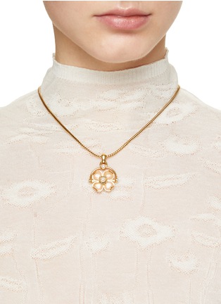 Figure View - Click To Enlarge - GOOSSENS - Talisman 24K Gold Plated Rose Quartz Freshwater Pearl Clover Necklace