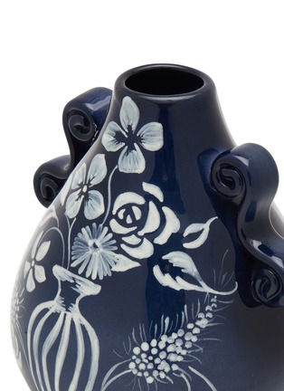 Detail View - Click To Enlarge - VAISSELLE - Too Hot to Handle Vase — Midnight
