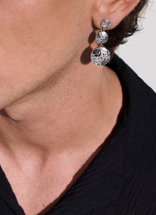 Detail View - Click To Enlarge - JOHN HARDY - Dot Hammered Sterling Silver Triple Drop Linear Earrings