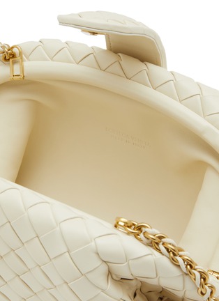 Detail View - Click To Enlarge - BOTTEGA VENETA - Small Lauren 80 Intrecciato Leather Cluch