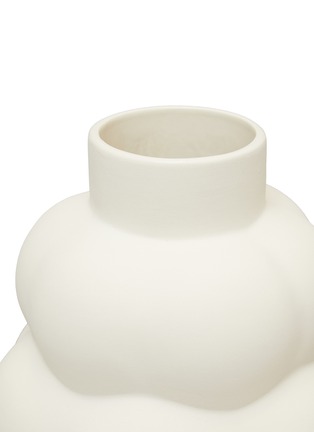 Detail View - Click To Enlarge - LOUISE ROE - Balloon Vase 04 — Raw White