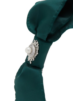 Detail View - Click To Enlarge - VENNA - Crystal Pavé Ribbon Headband