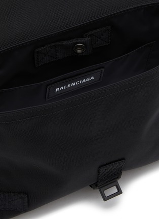 Detail View - Click To Enlarge - BALENCIAGA - Tonal Messenger Bag