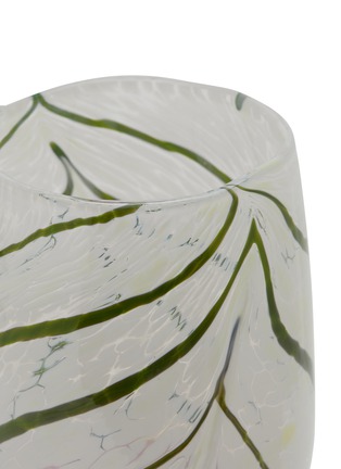 Detail View - Click To Enlarge - HENRY HOLLAND STUDIO - Mid-Ball Glass Tumbler — Palm