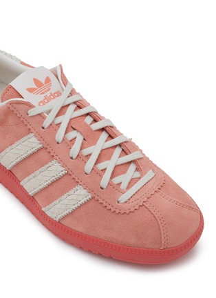 Detail View - Click To Enlarge - ADIDAS - Berduma Low Top Suede Sneakers