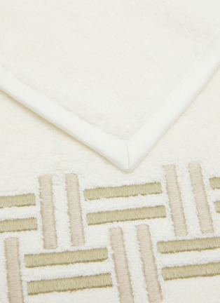 Detail View - Click To Enlarge - FRETTE - Basket Weave Embroidered Guest Towel — Tranquil Green/ Beige