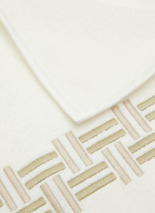 Detail View - Click To Enlarge - FRETTE - Basket Weave Embroidered Bath Sheet — Tranquil Green/ Beige