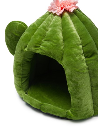 Nandog cactus bed top