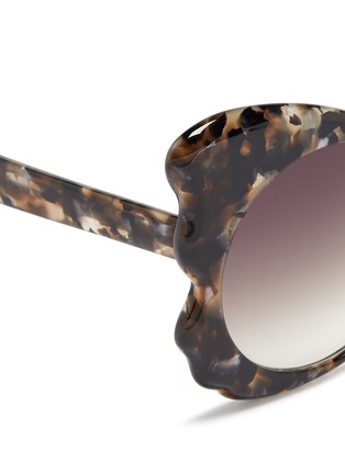 Detail View - Click To Enlarge - MATTHEW WILLIAMSON - Tortoiseshell effect acetate butterfly cat eye sunglasses