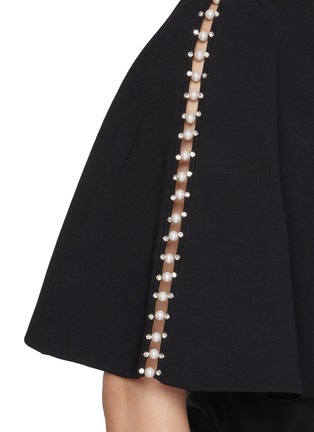  - ST. JOHN - Peral Embellished Knit Cape