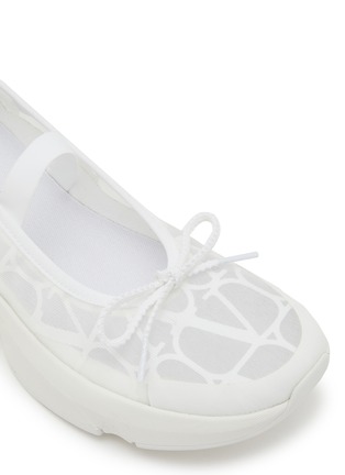 Detail View - Click To Enlarge - VALENTINO GARAVANI - True Actress Toile Iconographe Leather Ballerina Flats