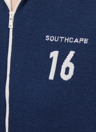  - SOUTHCAPE - Intarsia Logo Knit Stand Collar Zip Front Gillet