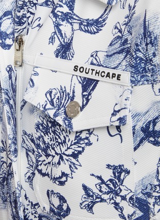  - SOUTHCAPE - Patch Pocket Floral Zip Vest