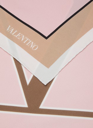 Detail View - Click To Enlarge - VALENTINO GARAVANI - VLogo Square Signature Foulard