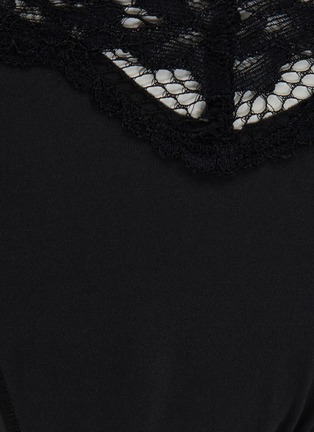  - SKIMS - Fits Everybody Lace Dipped Thong