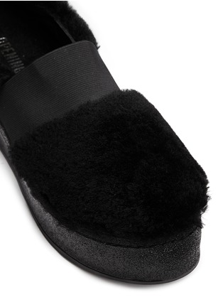 Detail View - Click To Enlarge - OPENING CEREMONY - Elastic shearling platform skate slip-ons