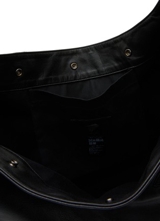 Detail View - Click To Enlarge - DISCORD YOHJI YAMAMOTO - Large Cow Leather Drum Dyed Leather Puff Crossbody Bag