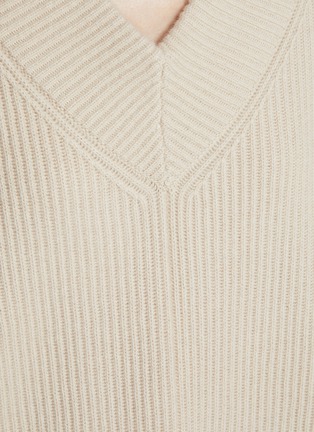  - BRUNELLO CUCINELLI - V-Neck Ribbed Cashmere Jumper