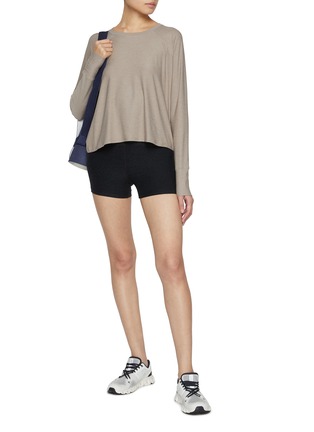 Figure View - Click To Enlarge - BEYOND YOGA - Featherweight Daydreamer Pullover Top
