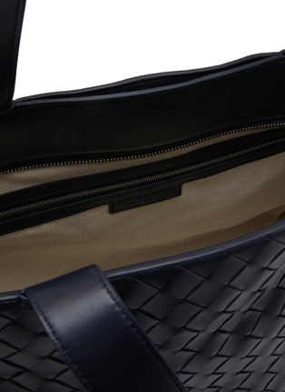 Detail View - Click To Enlarge - BOTTEGA VENETA - Small Avenue Intrecciato Leather Tote Bag