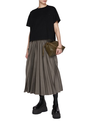 Figure View - Click To Enlarge - SACAI - Embroidered Pocket Side Split Cotton T-Shirt