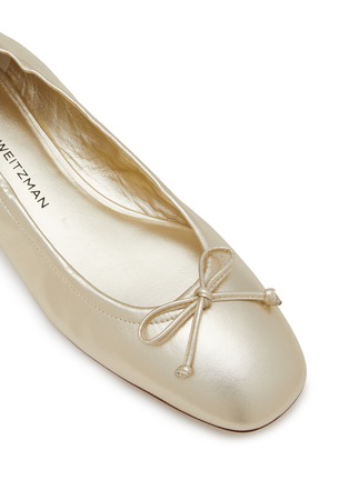 Detail View - Click To Enlarge - STUART WEITZMAN - Bria Leather Ballerina Flats